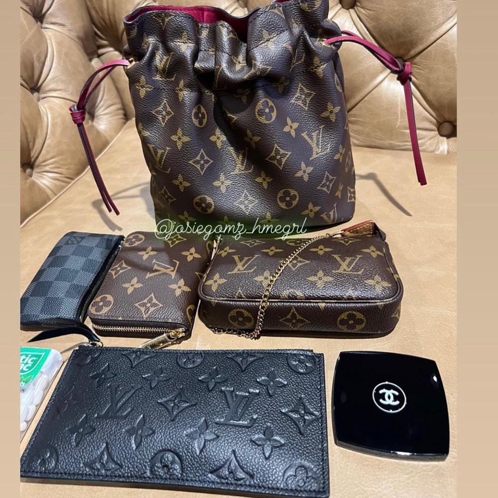 💕💬 LOUIS VUITTON NOÉ POUCH ✨ - Picture 2 of 11